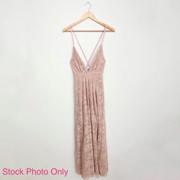 Stolen Moments Dusty Pink Lace-Up Lace Maxi Dress - Picture 5 of 14